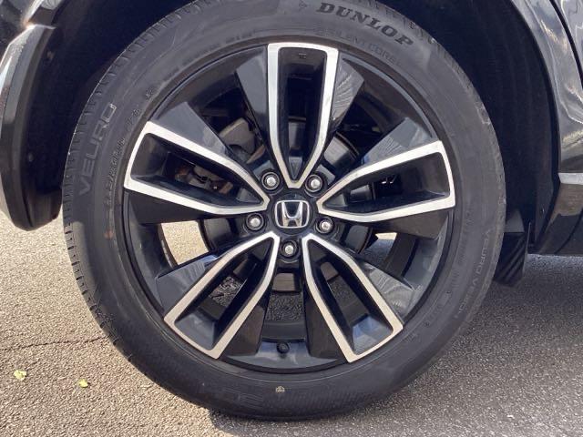 ヴェゼル ｅ：ＨＥＶＺ　スマキ　フルオートエアコン　Ｄレコ　エアバッグ　両席エアバック　Ｒカメ　記録簿付　パワーウィンドウ　ＬＥＤランプ　ソナー　クルーズＣ　ナビ＆ＴＶ　キーレスエントリー　横滑り防止装置（21枚目）