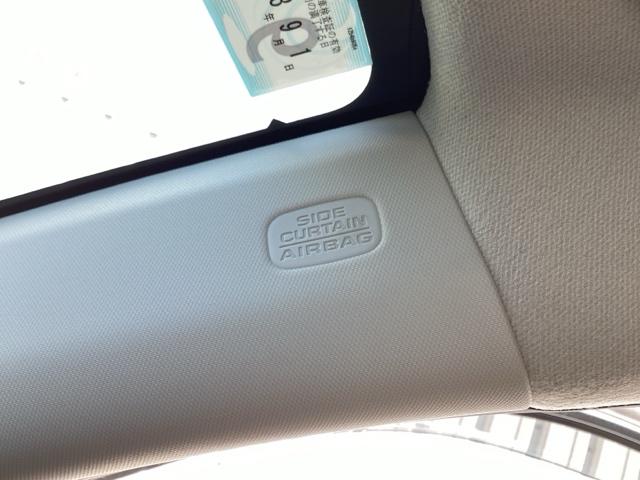 ヴェゼル ｅ：ＨＥＶＺ　スマキ　フルオートエアコン　Ｄレコ　エアバッグ　両席エアバック　Ｒカメ　記録簿付　パワーウィンドウ　ＬＥＤランプ　ソナー　クルーズＣ　ナビ＆ＴＶ　キーレスエントリー　横滑り防止装置（35枚目）