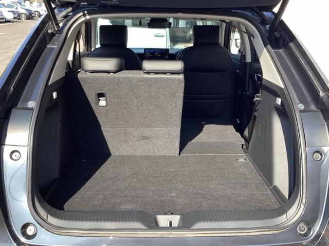 ヴェゼル ｅ：ＨＥＶＺ　スマキ　フルオートエアコン　Ｄレコ　エアバッグ　両席エアバック　Ｒカメ　記録簿付　パワーウィンドウ　ＬＥＤランプ　ソナー　クルーズＣ　ナビ＆ＴＶ　キーレスエントリー　横滑り防止装置（41枚目）