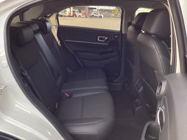 ヴェゼル ｅ：ＨＥＶＺ　ＥＴＣ／純正ナビ／バックモニター／ホンダセンシング／全周囲カメラ　パノラミックビューモニター　スマキ　Ｐトランク　フルオートエアコン　エアバッグ　両席エアバック　Ｒカメ　記録簿付　パワーウィンドウ（19枚目）