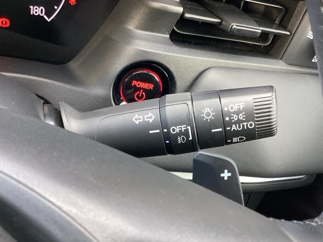 ヴェゼル ｅ：ＨＥＶＺ　ＥＴＣ／純正ナビ／バックモニター／ホンダセンシング／全周囲カメラ　パノラミックビューモニター　スマキ　Ｐトランク　フルオートエアコン　エアバッグ　両席エアバック　Ｒカメ　記録簿付　パワーウィンドウ（29枚目）