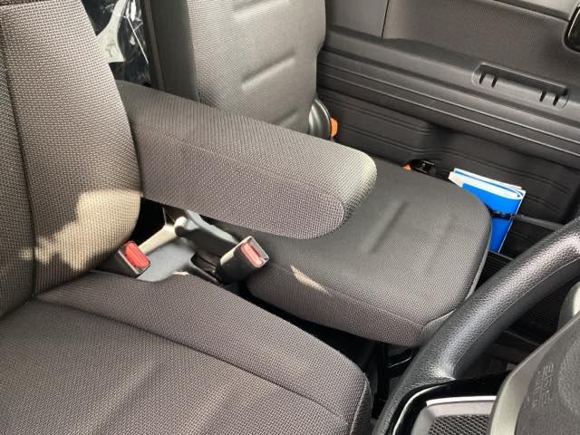 N-VAN+スタイル ファン ナビ装着用スペシャルパッケージ 充電用USBジャック(急速充電対応タイプ2個付) パーキングセンサー Bカメ キーフリー WSRS LEDヘッドランプ 整備記録簿 運転席エアバッグ スマートキー PS(32枚目)