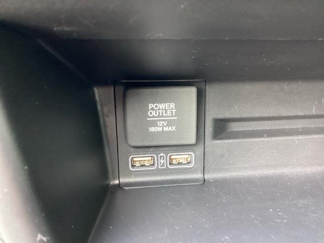 N-VAN+スタイル ファン ナビ装着用スペシャルパッケージ 充電用USBジャック(急速充電対応タイプ2個付) パーキングセンサー Bカメ キーフリー WSRS LEDヘッドランプ 整備記録簿 運転席エアバッグ スマートキー PS(42枚目)