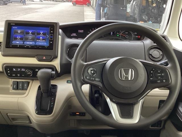 N-BOX G・Lホンダセンシング ナビ装着用スペシャルパッケージ+ETC車載器 運転席&助手席シートヒーター Sヒータ Aストップ ESC キーフリーシステム LEDライト フルセグ対応 バックM TVナビ USB スマートキー(3枚目)