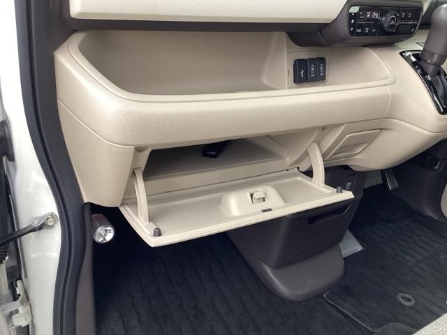 N-BOX G・Lホンダセンシング ナビ装着用スペシャルパッケージ+ETC車載器 運転席&助手席シートヒーター Sヒータ Aストップ ESC キーフリーシステム LEDライト フルセグ対応 バックM TVナビ USB スマートキー(49枚目)