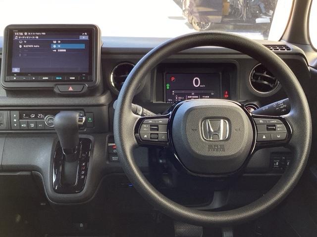 N-BOXカスタム ベースグレード ETC/ホンダセンシング/純正ナビ/バックモニター W電動ドア USB接続 Dレコ 1オーナー ベンチシート オートエアコン スマートキ LED 盗難防止装置 クルコン バックカメラ フルセグTV(3枚目)