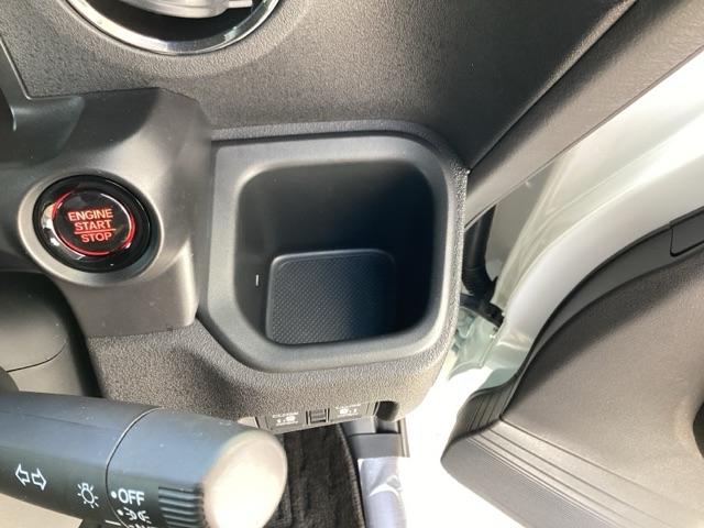 N-BOXカスタム ベースグレード ETC/ホンダセンシング/純正ナビ/バックモニター W電動ドア USB接続 Dレコ 1オーナー ベンチシート オートエアコン スマートキ LED 盗難防止装置 クルコン バックカメラ フルセグTV(30枚目)