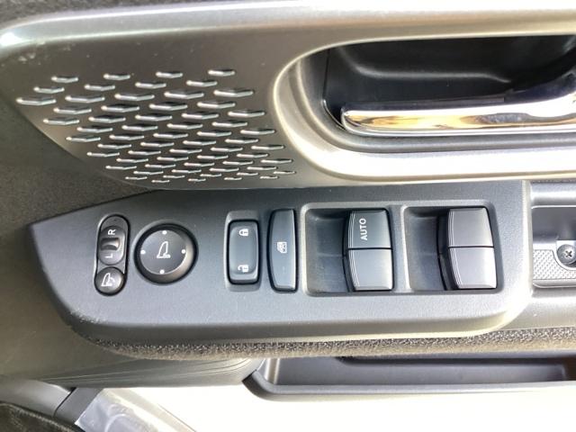 N-BOXカスタム ベースグレード ETC/ホンダセンシング/純正ナビ/バックモニター W電動ドア USB接続 Dレコ 1オーナー ベンチシート オートエアコン スマートキ LED 盗難防止装置 クルコン バックカメラ フルセグTV(36枚目)