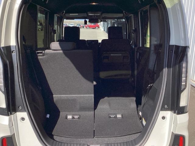 N-BOXカスタム ベースグレード ETC/ホンダセンシング/純正ナビ/バックモニター W電動ドア USB接続 Dレコ 1オーナー ベンチシート オートエアコン スマートキ LED 盗難防止装置 クルコン バックカメラ フルセグTV(41枚目)