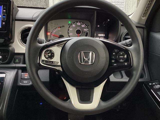 Ｎ－ＯＮＥ オリジナル　ビルトイン式のＥＴＣ車載器　プライムスムースフロントシート　記録簿　オートクルーズコントロール　サイドエアバック　クリアランスソナー　ナビ＆ＴＶ　ＬＥＤライト　ＵＳＢ　ＷＡＢ　Ｂカメラ　セキュリティ（16枚目）