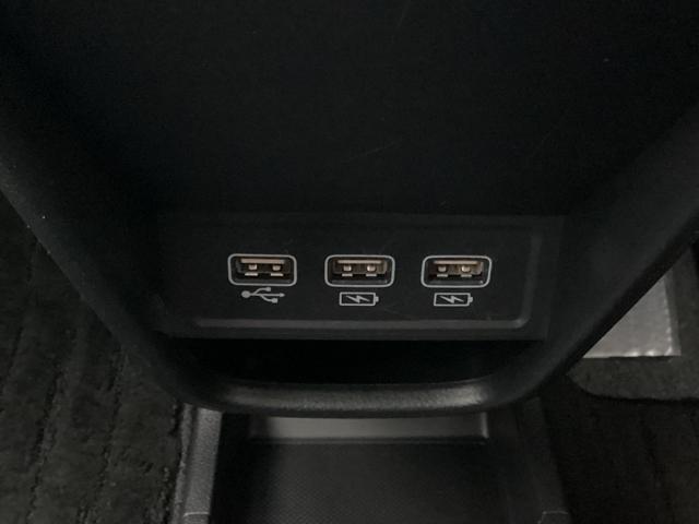 Ｎ－ＯＮＥ オリジナル　ビルトイン式のＥＴＣ車載器　プライムスムースフロントシート　記録簿　オートクルーズコントロール　サイドエアバック　クリアランスソナー　ナビ＆ＴＶ　ＬＥＤライト　ＵＳＢ　ＷＡＢ　Ｂカメラ　セキュリティ（25枚目）