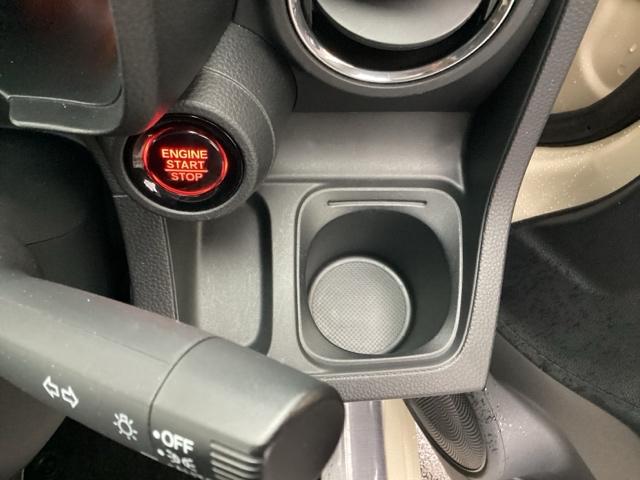 Ｎ－ＯＮＥ オリジナル　ビルトイン式のＥＴＣ車載器　プライムスムースフロントシート　記録簿　オートクルーズコントロール　サイドエアバック　クリアランスソナー　ナビ＆ＴＶ　ＬＥＤライト　ＵＳＢ　ＷＡＢ　Ｂカメラ　セキュリティ（32枚目）