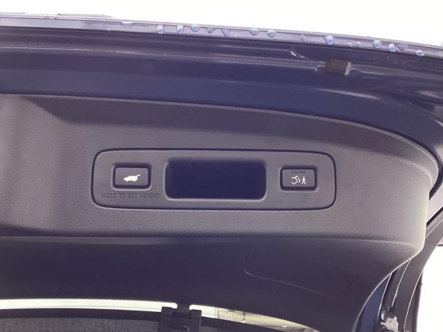 �n���Y�t���[�A�N�Z�X�p���[�e�[���Q�[�g�i�\��N���[�Y�@�\�t���j�\��{�^���������Ă���΃X�}�[�g�L�[�������ĎԂ��痣���ƊJ�{�^����������Ȃ��Ă��e�[���[�Q�[�g�h�A���܂�܂�