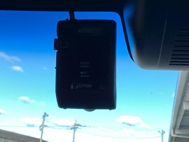 Ｎ－ＢＯＸカスタム Ｇ・Ｌホンダセンシング　ＥＴＣ／純正ナビ／バックモニター／ホンダセンシング　地デジＴＶ　整備記録簿　助手席エアバッグ　キーレス　シートＨ　アイドリングＳＴ　セキュリティーアラーム　スマ－トキ－　コーナーセンサ　リアカメラ（13枚目）