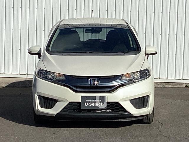 �{�f�B�[�J���[�̓v���~�A���z���C�g�p�[���ł��B