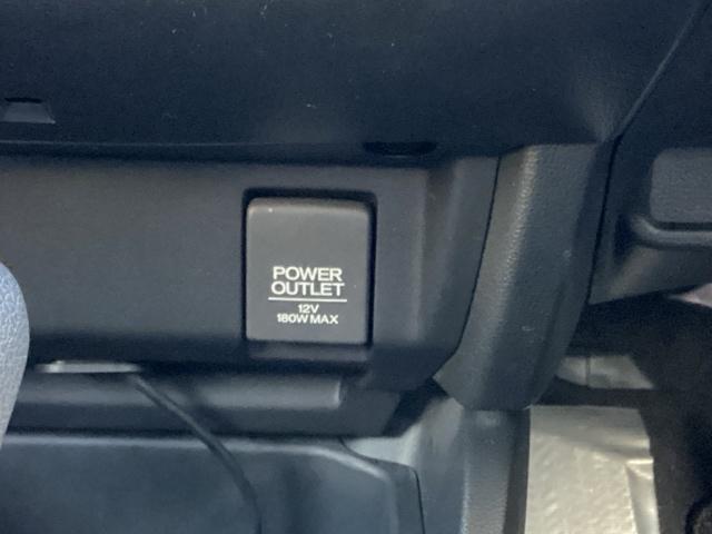 �y�A�N�Z�T���[�\�P�b�g�i�d���\�P�b�g�j�z�d������P�[�u�����Ȃ��΁A�X�}�[�g�t�H���Ȃǂ̓d�q�@��̏[�d�Ȃǂ��s�����Ƃ��ł��܂��I�Q�[���@���A�J�����̏[�d�ɂ��֗��ł��ˁB