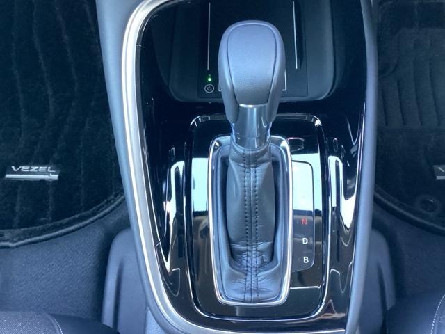 ���i�����犊�炩�ɉ������閳�i�K�ϑ��̂b�u�s�̓X�g�b�v���S�[�̑����X�̒������K�ł�