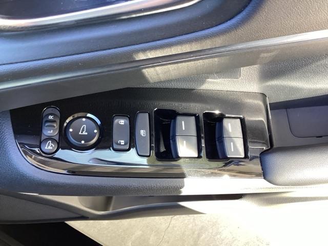 �h�A�X�C�b�`���V���v���ŁA�g���₷�����l���݌v����Ă��܂��B