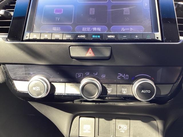 フィット ホーム ETC/純正ナビ/バックモニター/ホンダセンシング 衝突軽減ブレーキ リアカメ LEDライト クリアランスソナー 記録簿付 エアバッグ iストップ スマ-トキ- 盗難防止装置 ETC車載器 DVD(13枚目)