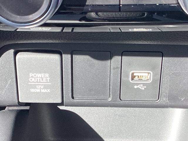 フィット ホーム ETC/純正ナビ/バックモニター/ホンダセンシング 衝突軽減ブレーキ リアカメ LEDライト クリアランスソナー 記録簿付 エアバッグ iストップ スマ-トキ- 盗難防止装置 ETC車載器 DVD(24枚目)