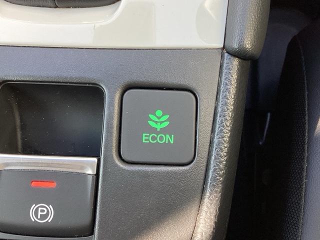 フィット ホーム ETC/純正ナビ/バックモニター/ホンダセンシング 衝突軽減ブレーキ リアカメ LEDライト クリアランスソナー 記録簿付 エアバッグ iストップ スマ-トキ- 盗難防止装置 ETC車載器 DVD(27枚目)