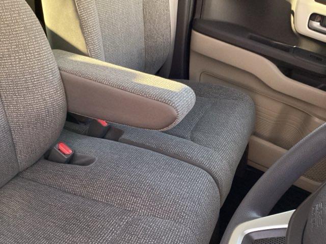 Ｎ－ＢＯＸ Ｇ・Ｌホンダセンシング　運転席＆助手席シートヒーター　Ｗ電動ドア　Ｓヒータ　Ａストップ　カーテンエアバック　ＥＳＣ　キーフリーシステム　ＬＥＤライト　フルセグ対応　バックＭ　ＴＶナビ　ＵＳＢ　スマートキー　クルコン　ＥＴＣ（38枚目）