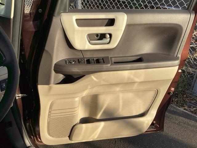 Ｎ－ＢＯＸ Ｇ・Ｌホンダセンシング　運転席＆助手席シートヒーター　Ｗ電動ドア　Ｓヒータ　Ａストップ　カーテンエアバック　ＥＳＣ　キーフリーシステム　ＬＥＤライト　フルセグ対応　バックＭ　ＴＶナビ　ＵＳＢ　スマートキー　クルコン　ＥＴＣ（39枚目）