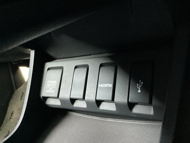 �������A�N�Z�T���[�\�P�b�g�i�d���\�P�b�g�j�E�����t�r�a�W���b�N�ł��B