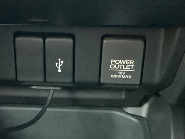 �y�A�N�Z�T���[�\�P�b�g�i�d���\�P�b�g�j�z�d������P�[�u�����Ȃ��΁A�X�}�[�g�t�H���Ȃǂ̓d�q�@��̏[�d�Ȃǂ��s�����Ƃ��ł��܂��B�Q�[���@���A�J�����̏[�d�ɂ��֗��ł��ˁB