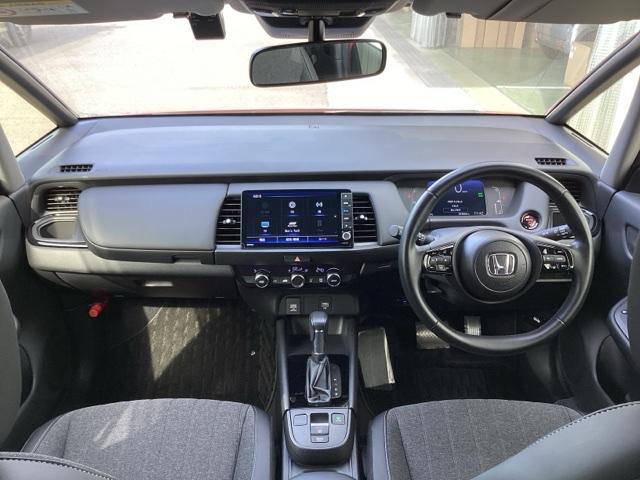 フィット e:HEVホームブラックスタイル ETC/純正ナビ/バックモニター/ホンダセンシング パワーウィンドウ パワーステアリング 地デジチューナー Bカメラ フルオートエアコン オートクルーズコントロール LEDライト サイドSRS VSA(2枚目)