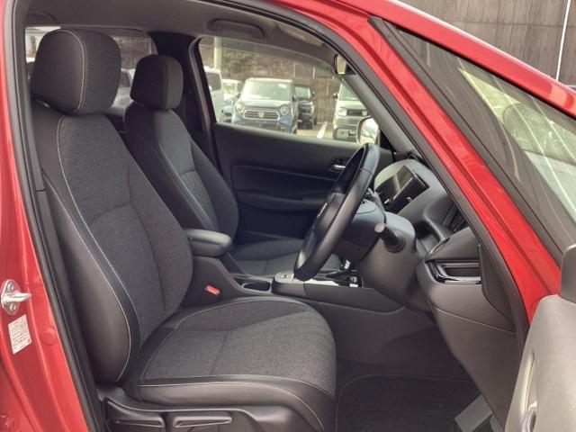 フィット e:HEVホームブラックスタイル ETC/純正ナビ/バックモニター/ホンダセンシング パワーウィンドウ パワーステアリング 地デジチューナー Bカメラ フルオートエアコン オートクルーズコントロール LEDライト サイドSRS VSA(16枚目)