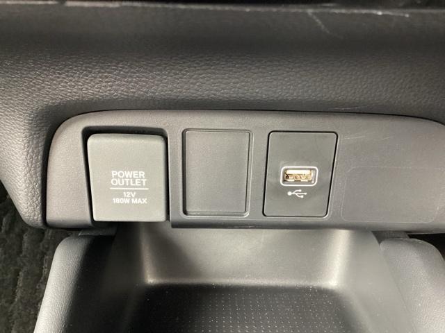 フィット e:HEVホームブラックスタイル ETC/純正ナビ/バックモニター/ホンダセンシング パワーウィンドウ パワーステアリング 地デジチューナー Bカメラ フルオートエアコン オートクルーズコントロール LEDライト サイドSRS VSA(22枚目)