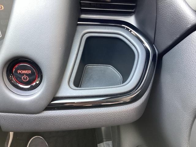 フィット e:HEVホームブラックスタイル ETC/純正ナビ/バックモニター/ホンダセンシング パワーウィンドウ パワーステアリング 地デジチューナー Bカメラ フルオートエアコン オートクルーズコントロール LEDライト サイドSRS VSA(32枚目)