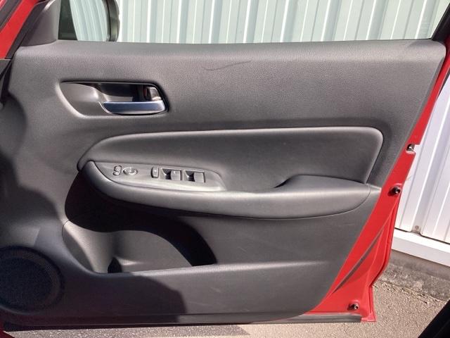 フィット e:HEVホームブラックスタイル ETC/純正ナビ/バックモニター/ホンダセンシング パワーウィンドウ パワーステアリング 地デジチューナー Bカメラ フルオートエアコン オートクルーズコントロール LEDライト サイドSRS VSA(36枚目)