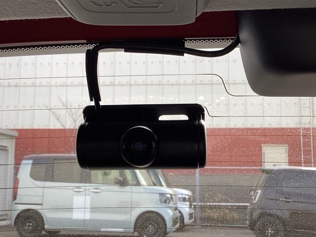 フィット e:HEVホームブラックスタイル ETC/純正ナビ/バックモニター/ホンダセンシング パワーウィンドウ パワーステアリング 地デジチューナー Bカメラ フルオートエアコン オートクルーズコントロール LEDライト サイドSRS VSA(38枚目)