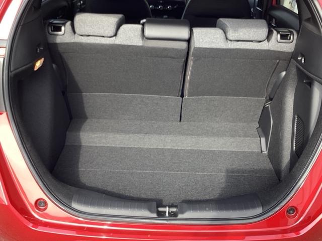 フィット e:HEVホームブラックスタイル ETC/純正ナビ/バックモニター/ホンダセンシング パワーウィンドウ パワーステアリング 地デジチューナー Bカメラ フルオートエアコン オートクルーズコントロール LEDライト サイドSRS VSA(40枚目)