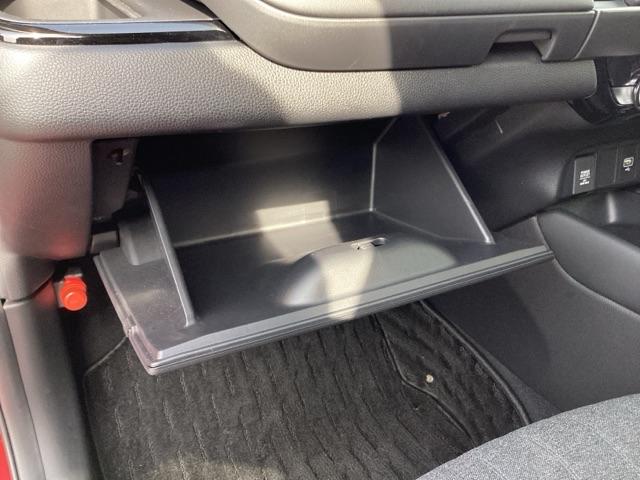 フィット e:HEVホームブラックスタイル ETC/純正ナビ/バックモニター/ホンダセンシング パワーウィンドウ パワーステアリング 地デジチューナー Bカメラ フルオートエアコン オートクルーズコントロール LEDライト サイドSRS VSA(45枚目)