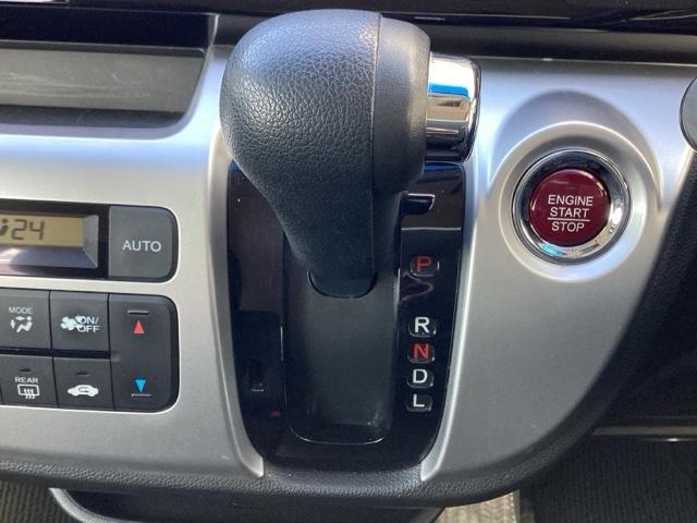 ���i�����犊�炩�ɉ������閳�i�K�ϑ��̂b�u�s�̓X�g�b�v���S�[�̑����X�̒������K�ł�