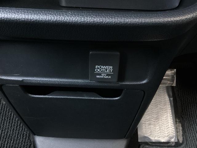 �y�A�N�Z�T���[�\�P�b�g�i�d���\�P�b�g�j�z�d������P�[�u�����Ȃ��΁A�X�}�[�g�t�H���Ȃǂ̓d�q�@��̏[�d�Ȃǂ��s�����Ƃ��ł��܂��B�Q�[���@���A�J�����̏[�d�ɂ��֗��ł��ˁB