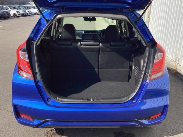 ����ȃe�[���Q�[�g�ł��B���L�A�Ⴂ���ʂő傫�ȉו��̏o�����ꂪ�ȒP�ɂȂ�܂��B	�R���p�N�g�{�f�B�[�Ȃ̂ɁA�׎��͂���ȂɍL�X�I��������ו����ς߂܂���B