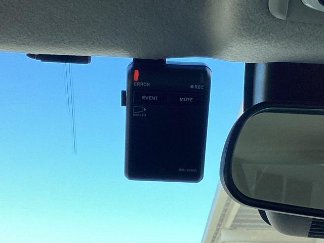 �܂����̎��̂��߂Ƀh���C�u���R�[�_�[�������Ă��܂��B��莞�ԉ摜�������ۑ��ł���̂ň��S�ł��B