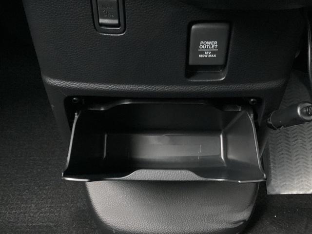 N-BOXカスタム Lターボ ETC/純正ナビ/バックモニター/ホンダセンシング Wパワスラ スマキ プリクラッシュセーフティー 地デジ対応 後カメラ シートH ESC サイドエアバック ECON USBポート DVD再生可(25枚目)