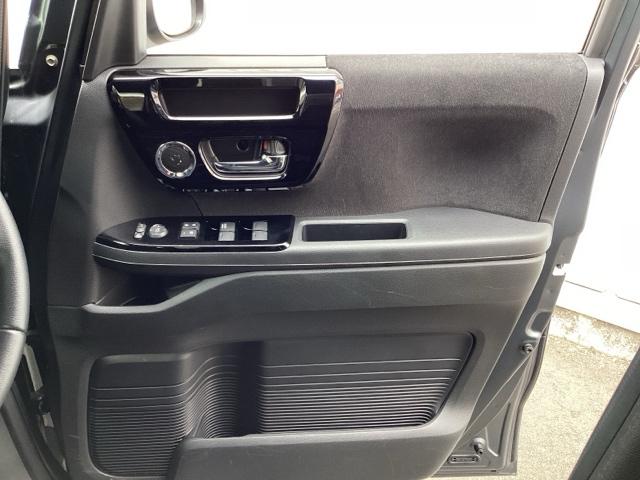 N-BOXカスタム Lターボ ETC/純正ナビ/バックモニター/ホンダセンシング Wパワスラ スマキ プリクラッシュセーフティー 地デジ対応 後カメラ シートH ESC サイドエアバック ECON USBポート DVD再生可(37枚目)