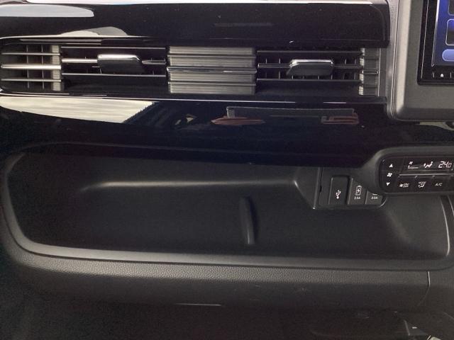 N-BOXカスタム Lターボ ETC/純正ナビ/バックモニター/ホンダセンシング Wパワスラ スマキ プリクラッシュセーフティー 地デジ対応 後カメラ シートH ESC サイドエアバック ECON USBポート DVD再生可(48枚目)