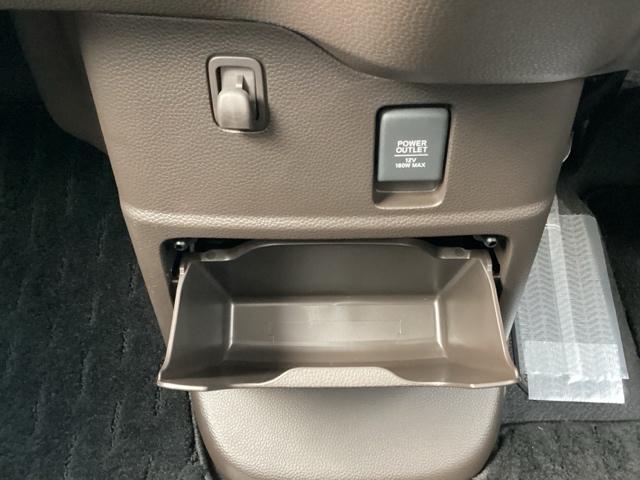 N-BOX L ETC/純正ナビ/バックモニター/ホンダセンシング バックセンサー 地デジフルセグTV Wエアバッグ 前席シートヒーター USB接続 記録簿付 ナビTV LED リモコンキー Bカメラ DVD VSA(24枚目)