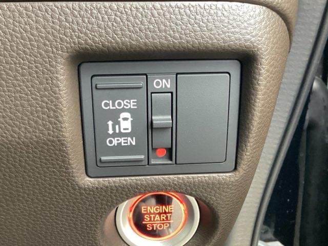 N-BOX L ETC/純正ナビ/バックモニター/ホンダセンシング バックセンサー 地デジフルセグTV Wエアバッグ 前席シートヒーター USB接続 記録簿付 ナビTV LED リモコンキー Bカメラ DVD VSA(30枚目)