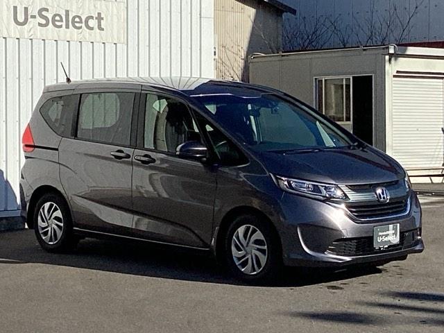 フリード＋ Ｇ・ホンダセンシング　スマートキーシステム　衝突被害軽減装置　Ａストップ　ＰＷ　後カメラ　パワーステアリング　ＤＶＤ再生　横滑り防止装置　イモビライザー　オートクルーズコントロール　ＥＴＣ車載器（7枚目）