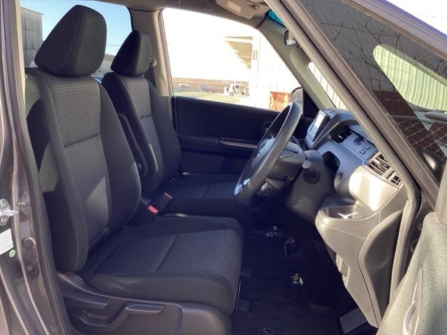 フリード＋ Ｇ・ホンダセンシング　スマートキーシステム　衝突被害軽減装置　Ａストップ　ＰＷ　後カメラ　パワーステアリング　ＤＶＤ再生　横滑り防止装置　イモビライザー　オートクルーズコントロール　ＥＴＣ車載器（17枚目）