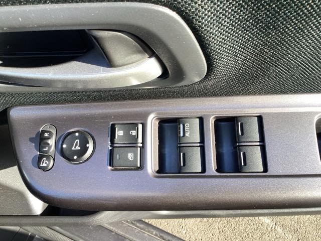 フリード＋ Ｇ・ホンダセンシング　スマートキーシステム　衝突被害軽減装置　Ａストップ　ＰＷ　後カメラ　パワーステアリング　ＤＶＤ再生　横滑り防止装置　イモビライザー　オートクルーズコントロール　ＥＴＣ車載器（39枚目）