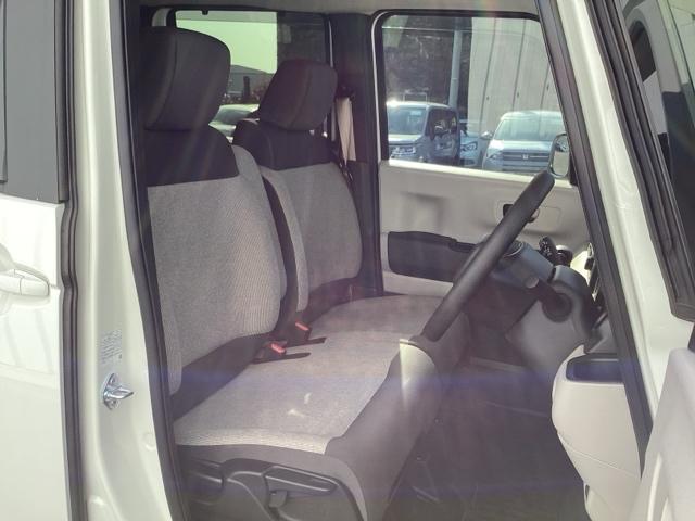 Ｎ－ＢＯＸ ベースグレード　運転席＆助手席シートヒーター／ＬＥＤライト／メモリーナビ　ＥＣＯＮ　Ｓヒーター　ＬＥＤヘットライト　ワンオーナ　キーフリーシステム　盗難防止装置　パワーウインドー　ナビＴＶ　スマートキーシステム（17枚目）